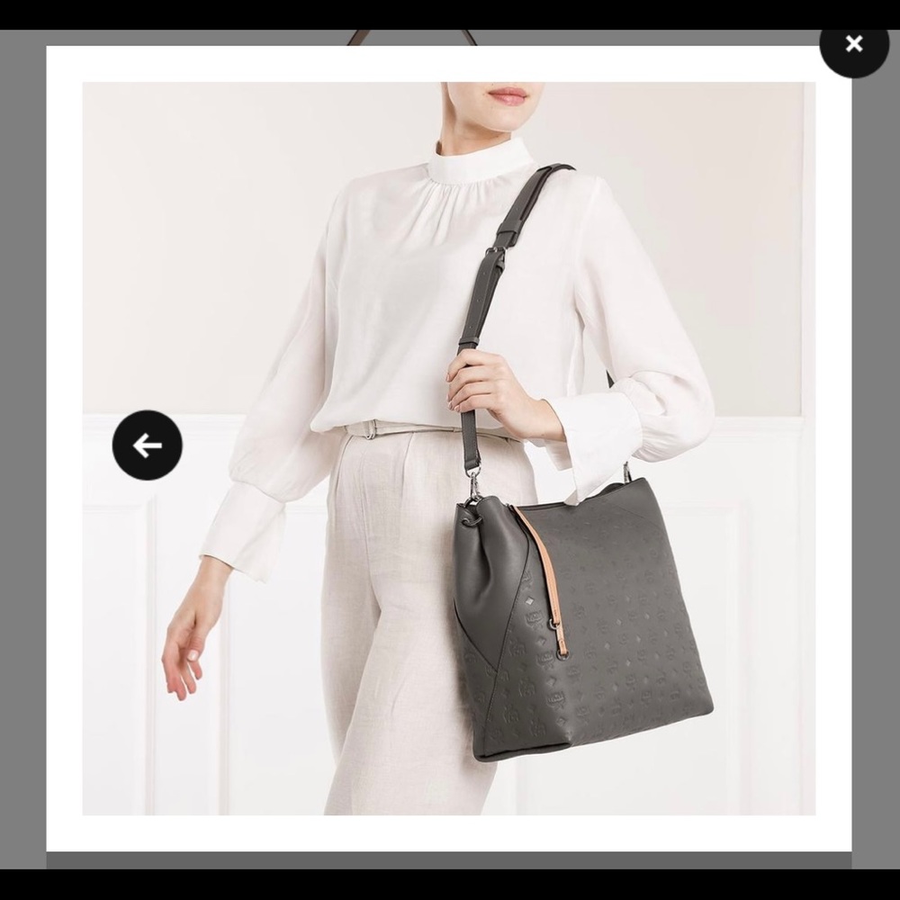 Large MCM Klara hobo